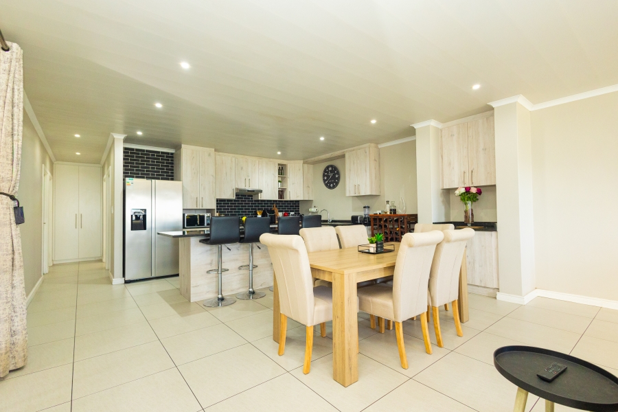 3 Bedroom Property for Sale in Marinda Park Western Cape
